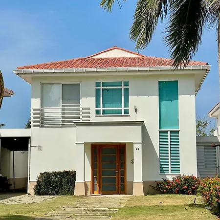 Casa Moderna Con Playa * Cartagena